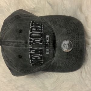 New York est. 1625 hat one size new distressed look
